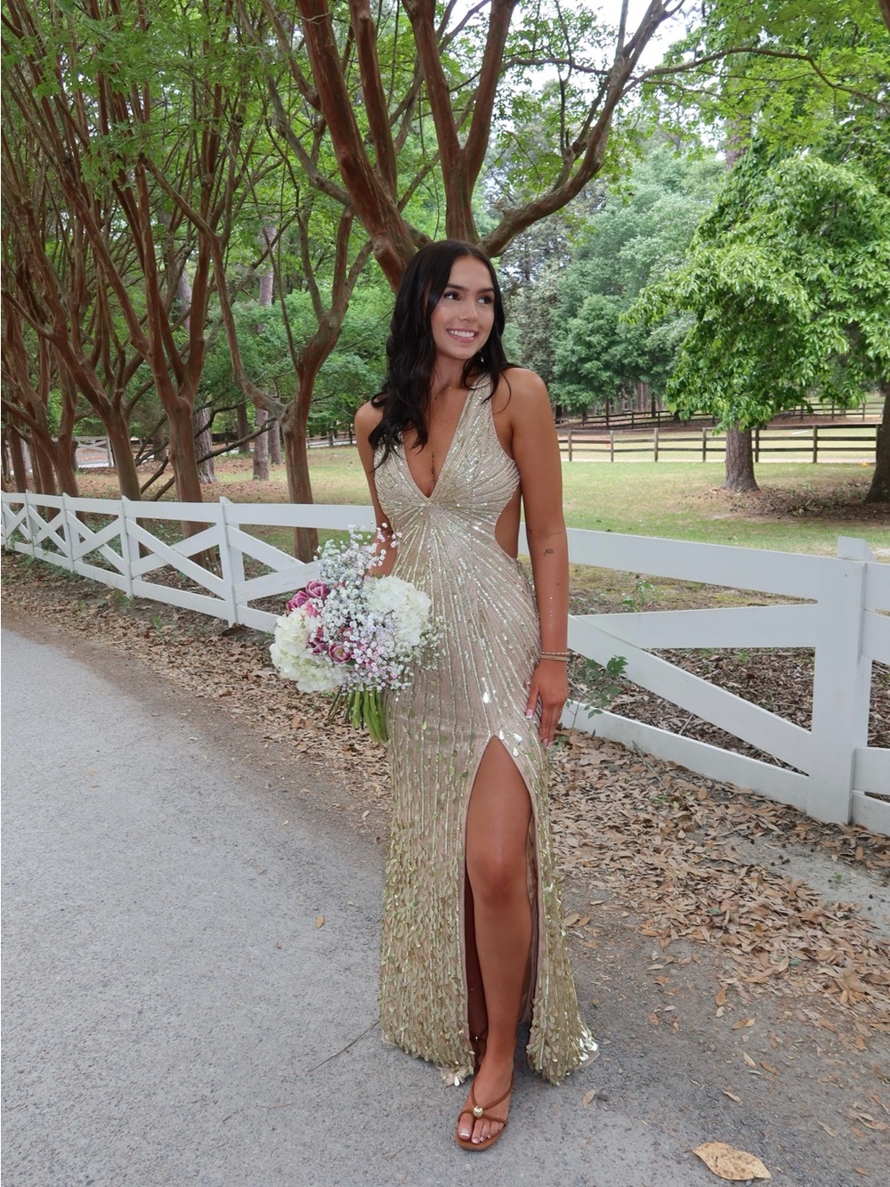 GOLD SEQUIN PROM DRESS PRIMAVERA